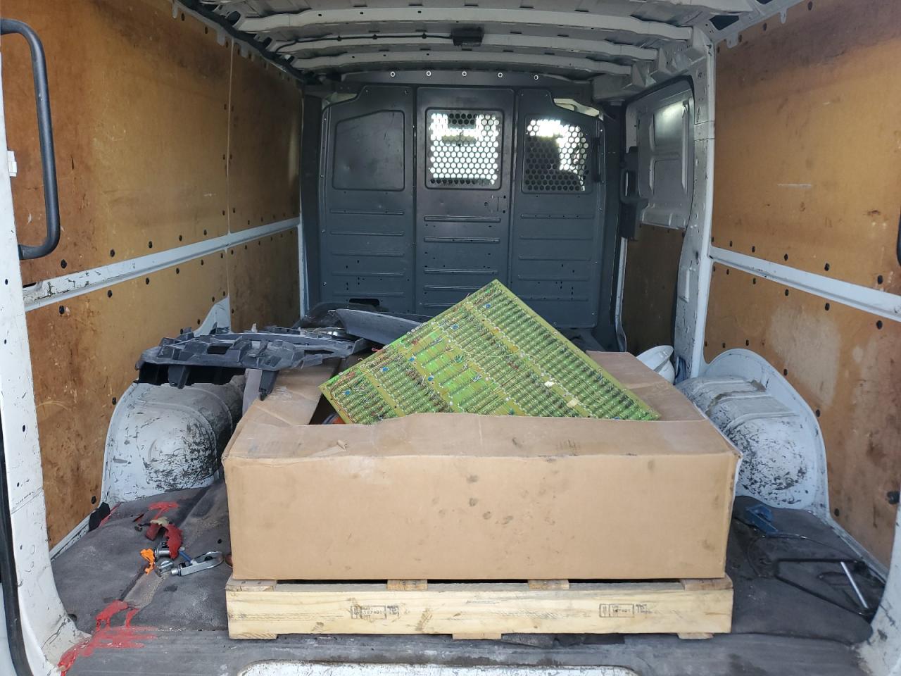 NISSAN NV1500 1500 S