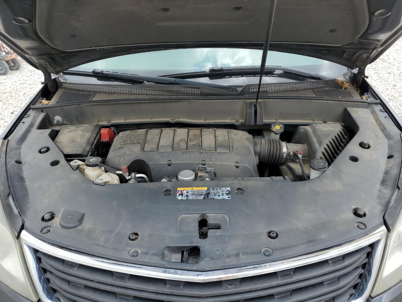 CHEVROLET TRAVERSE LS