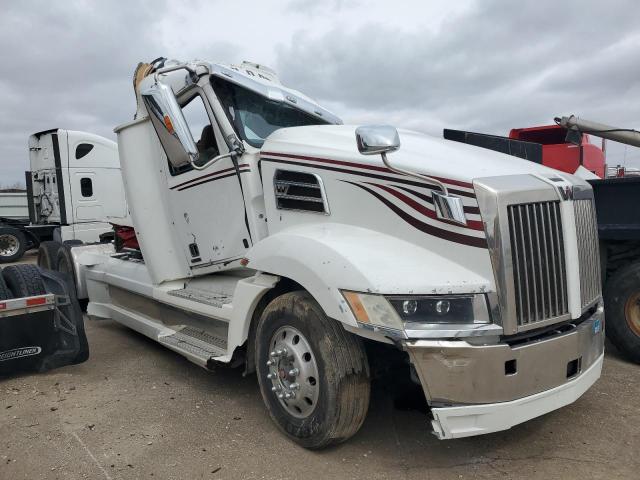 WESTERN STAR/AUTO CAR 5700 XE 2019 white  diesel 5KJJBHDR9KLKU3476 photo #1