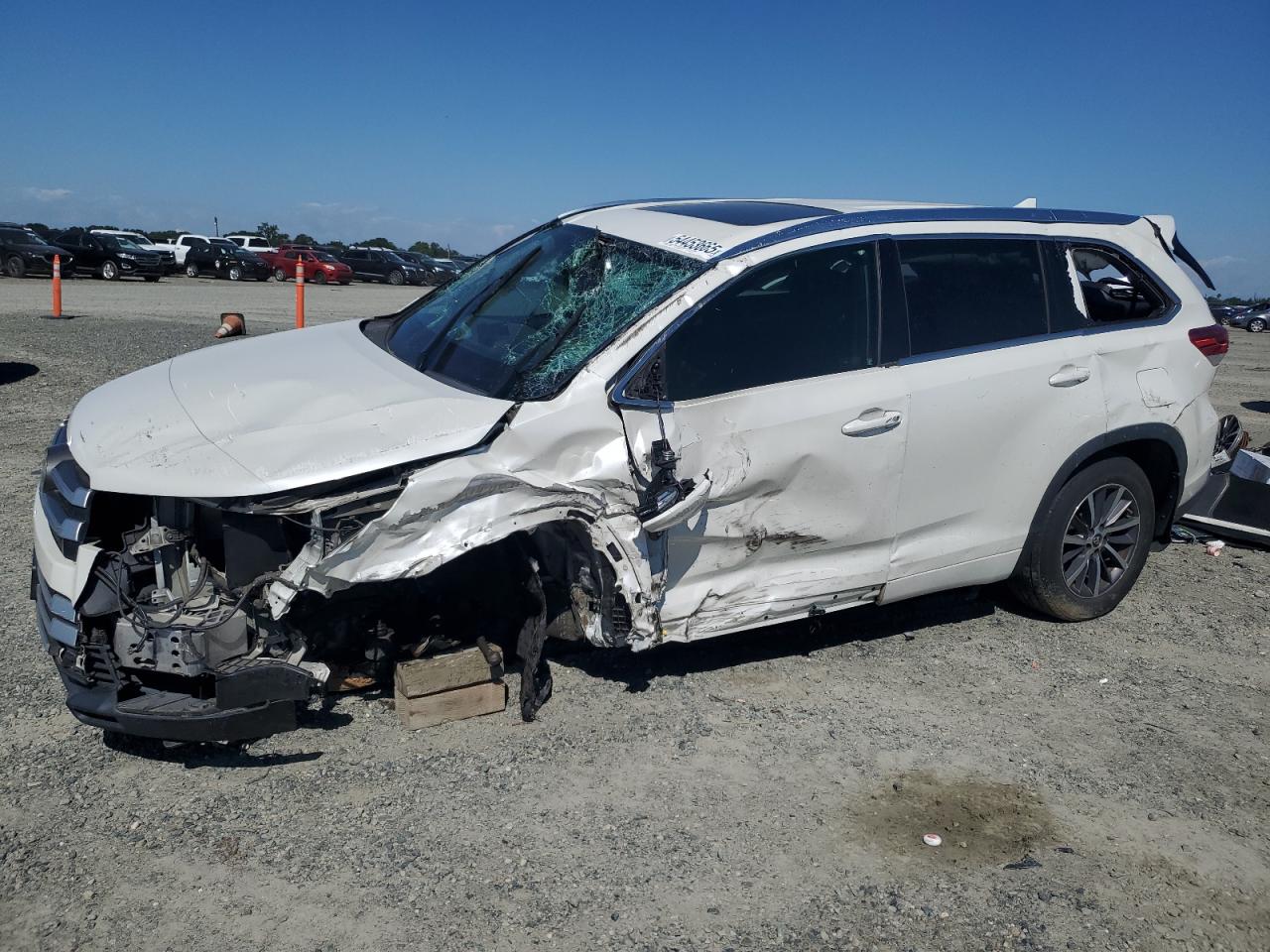 TOYOTA HIGHLANDER SE