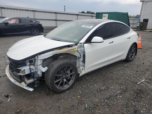 Vin: 5yj3e1eb2nf115898, lot: 52802565, tesla model 3 2022 img_1