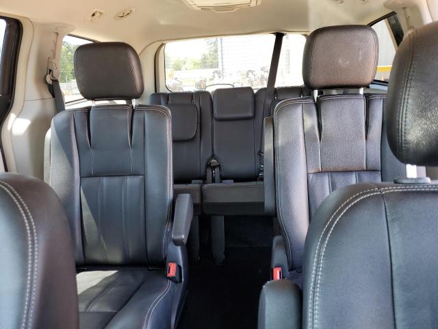 2016 CHRYSLER TOWN & COU - 2C4RC1BG8GR110695