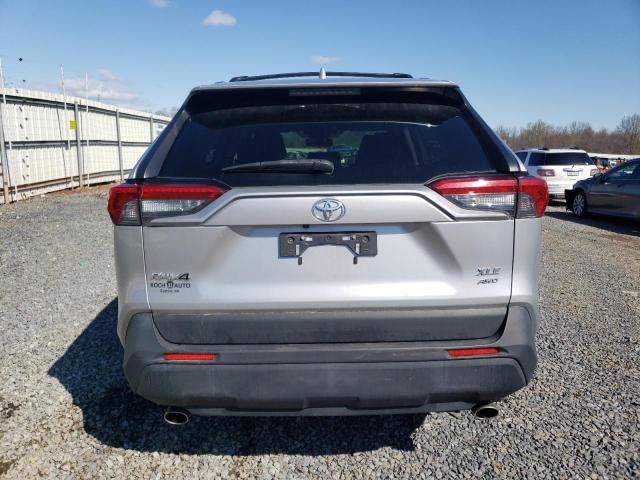 2020 TOYOTA RAV4 XLE - JTMP1RFV4LJ025615