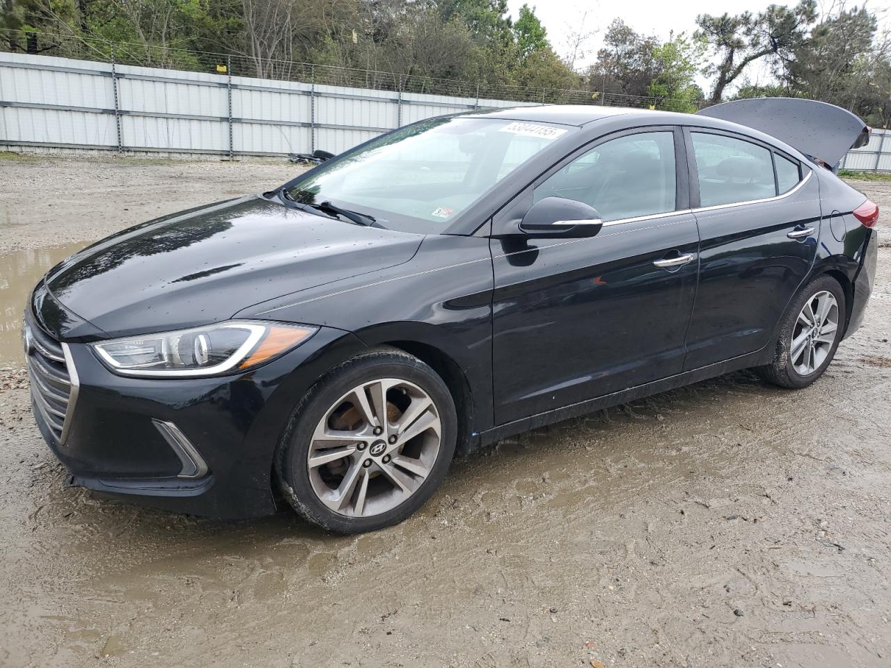HYUNDAI ELANTRA SE