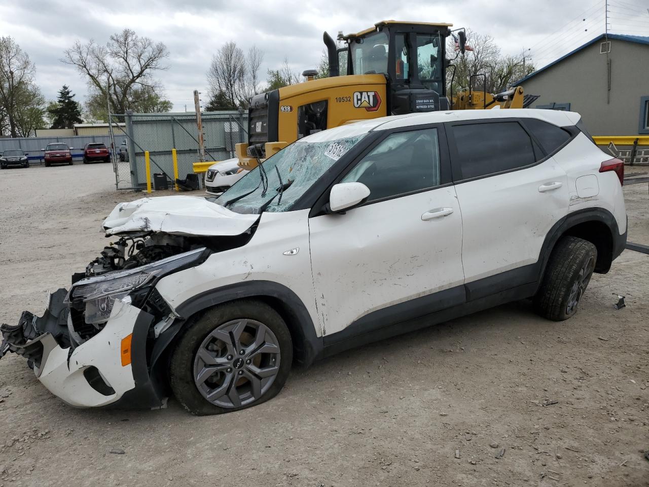KIA SELTOS LX
