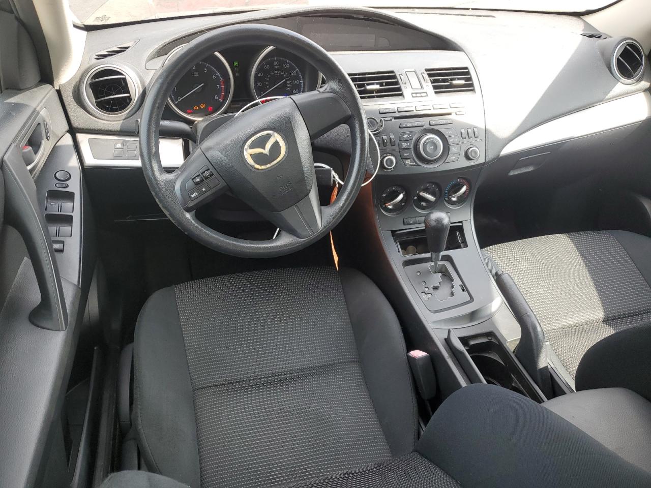 MAZDA 3 I