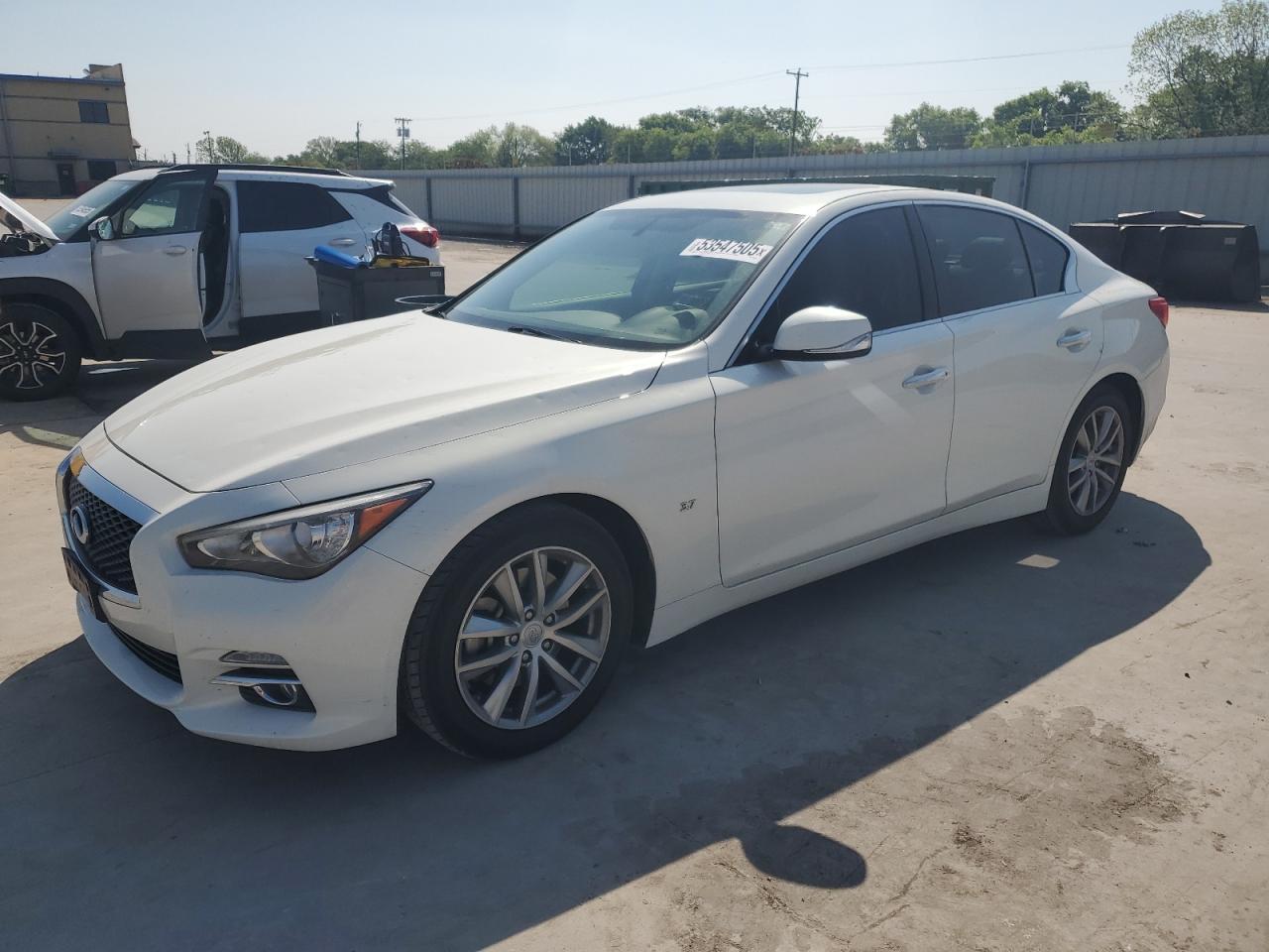 INFINITI Q50 BASE
