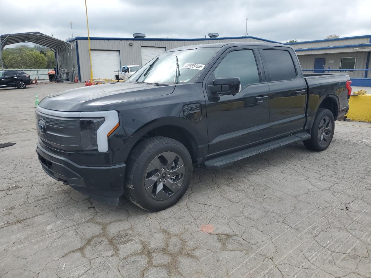 FORD F-150 LIGHTNING PRO