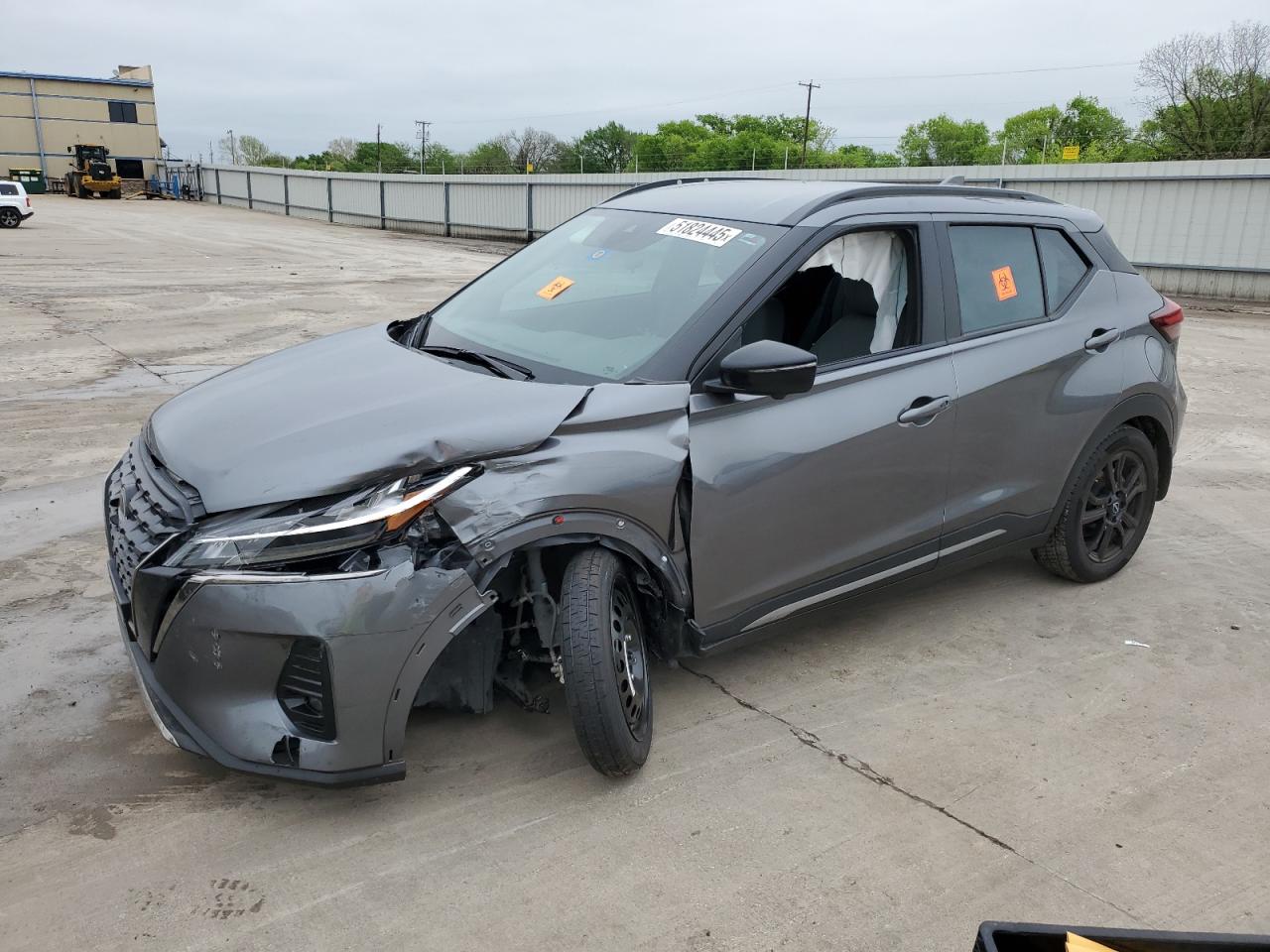 NISSAN KICKS SR