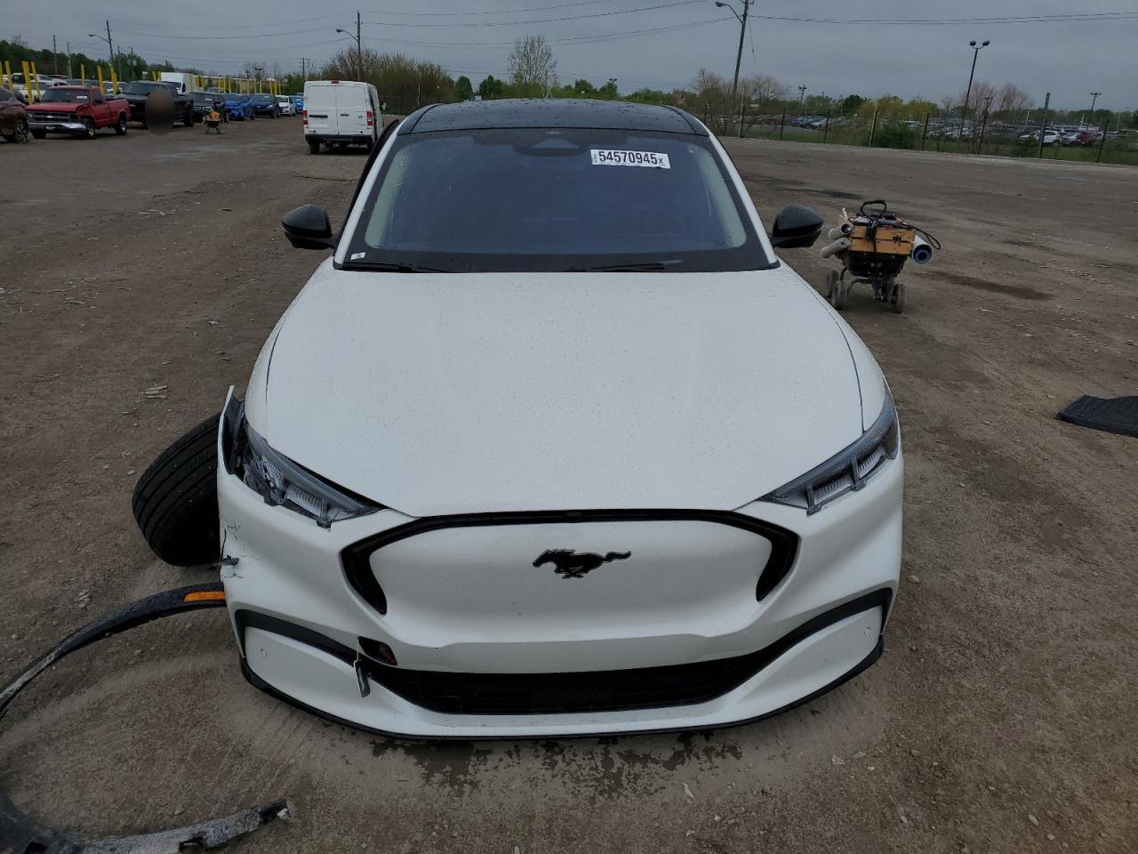 FORD MUSTANG PREMIUM