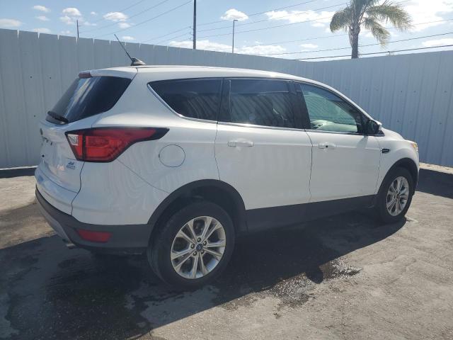 Vin: 1fmcu0gd5kua90313, lot: 55352885, ford escape se 20193