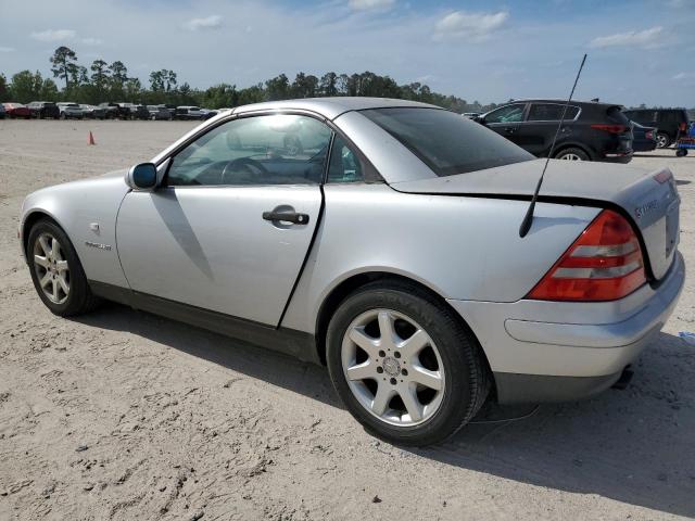 MERCEDES-BENZ SLK 230 KO 1998 silver  gas WDBKK47F7WF055151 photo #3