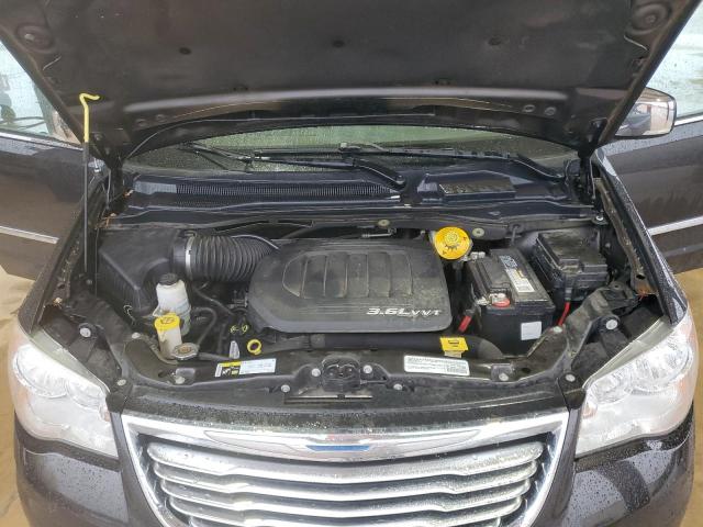 2015 CHRYSLER TOWN & COU - 2C4RC1CG5FR628504