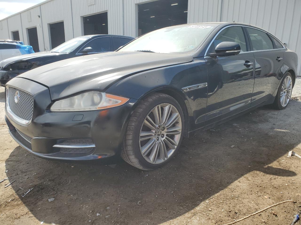 JAGUAR XJ PORTFOLIO