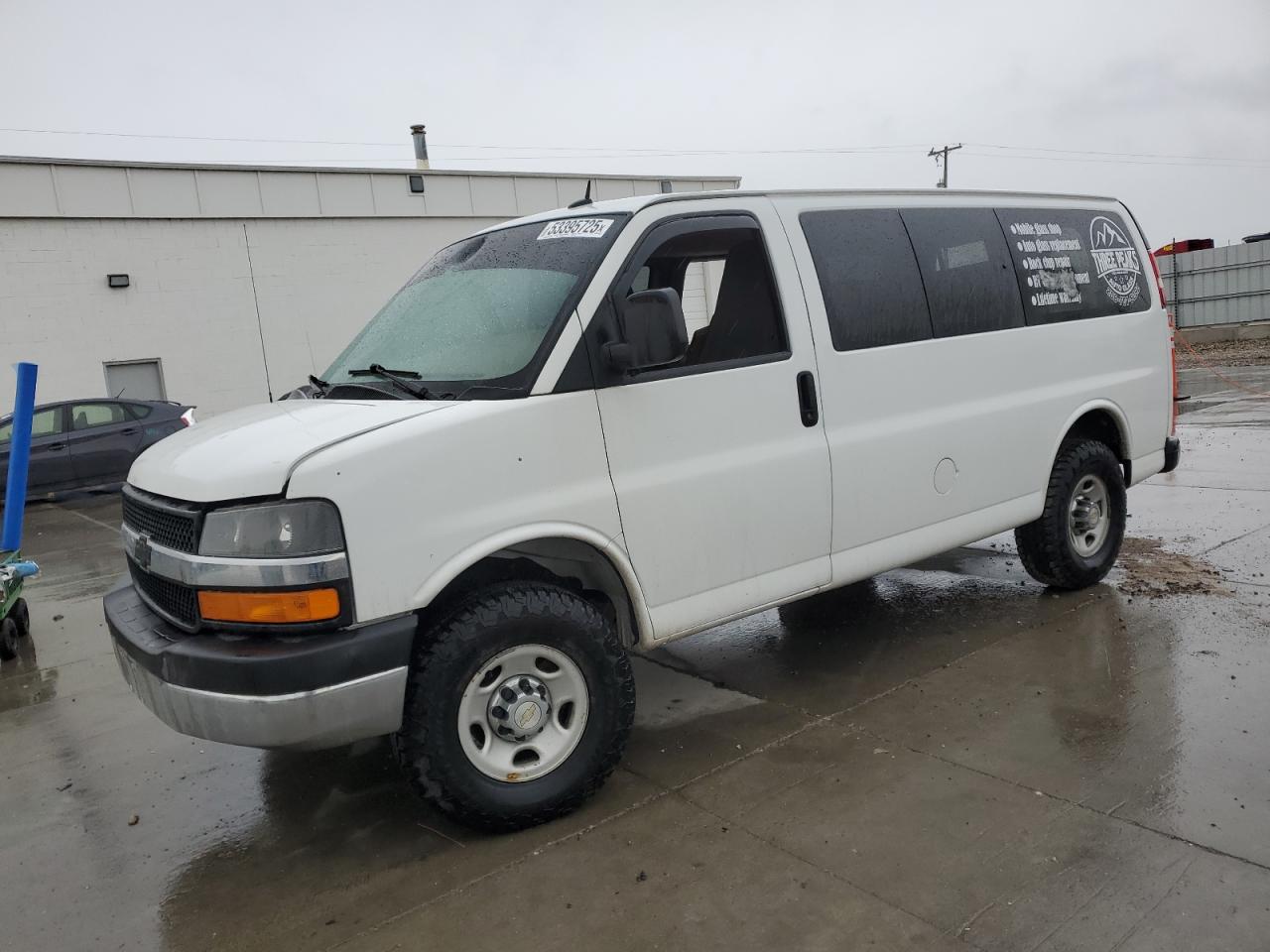 CHEVROLET EXPRESS LT