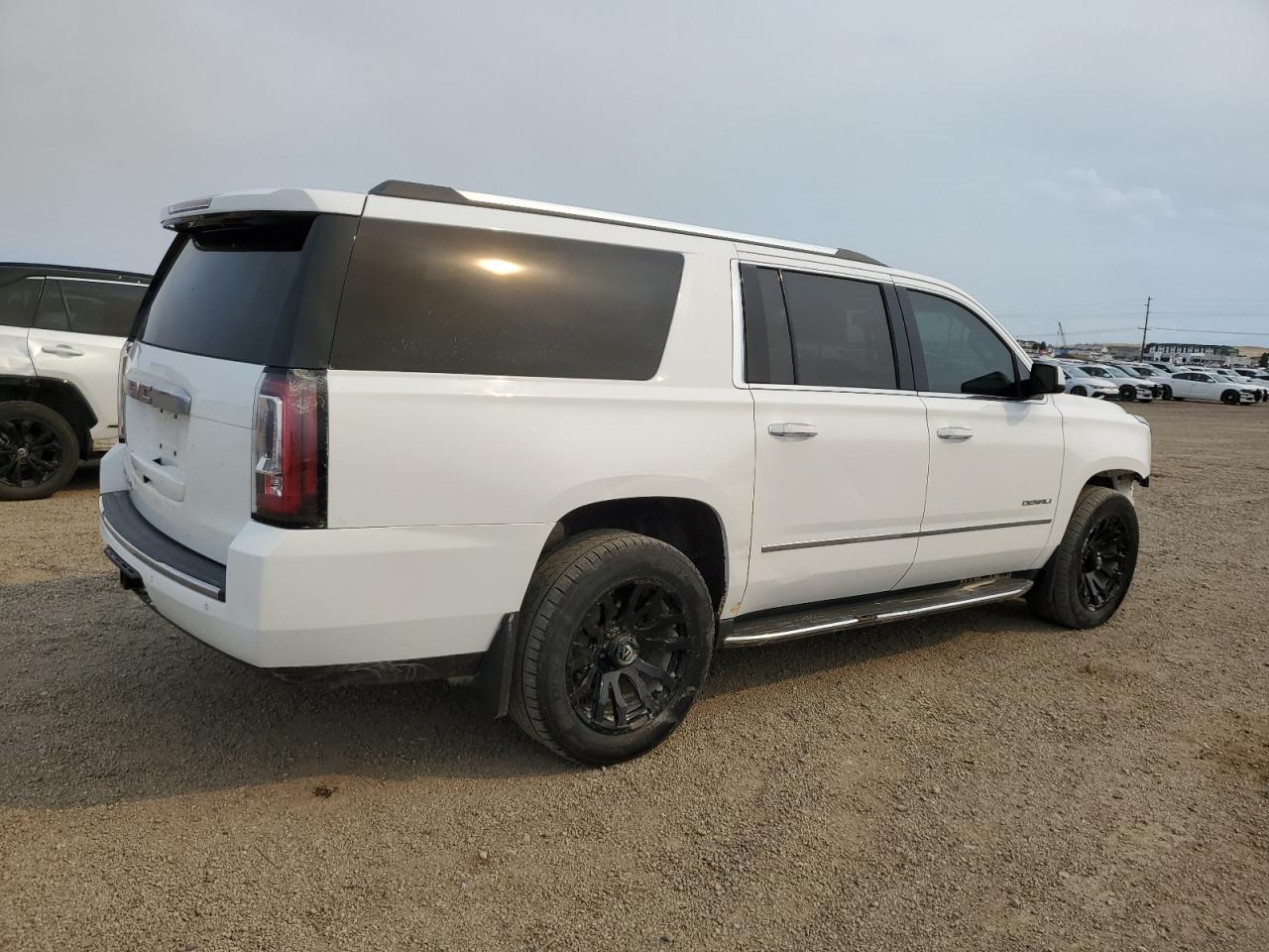 GMC YUKON DENALI