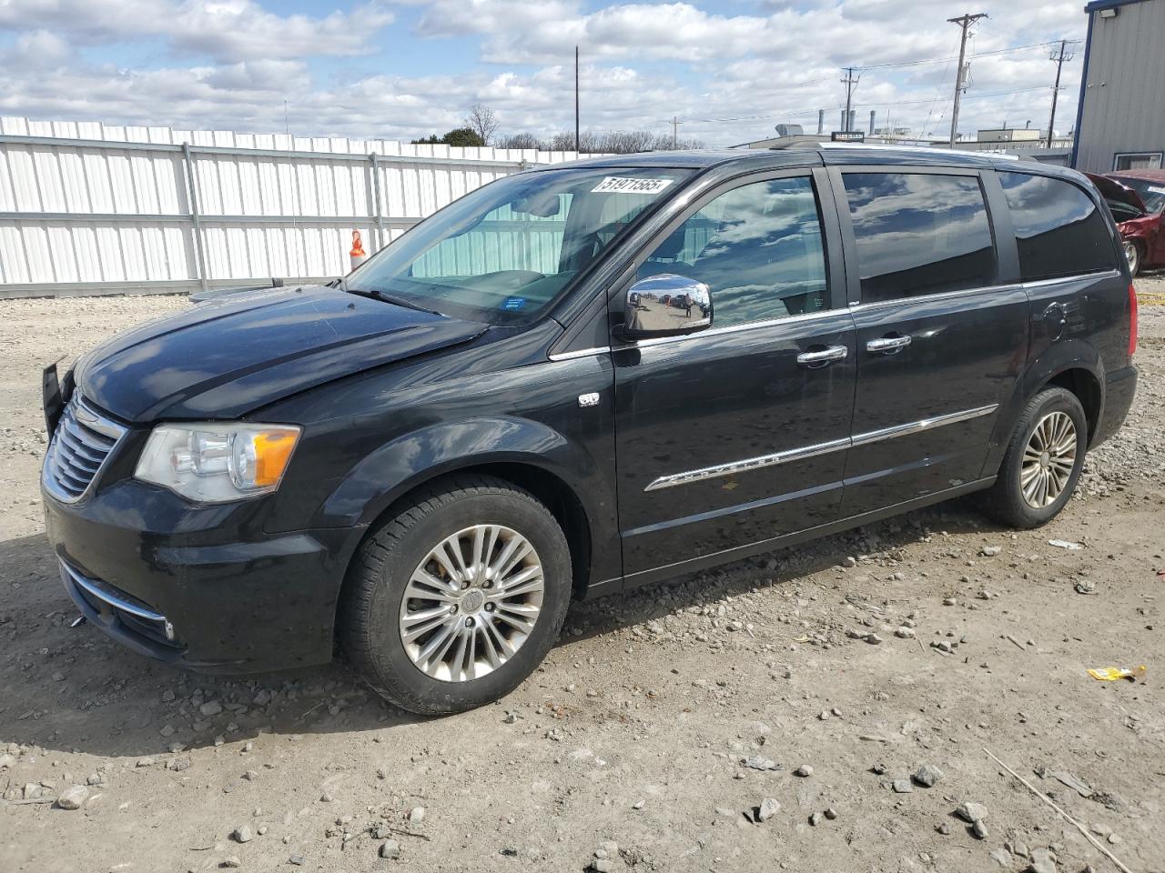 CHRYSLER TOWN & COUNTRY TOURING L