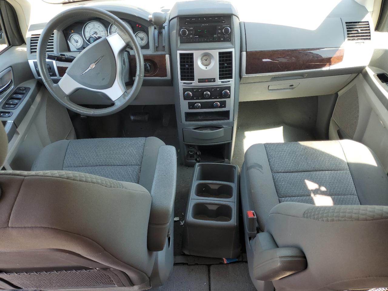 CHRYSLER TOWN & COUNTRY TOURING