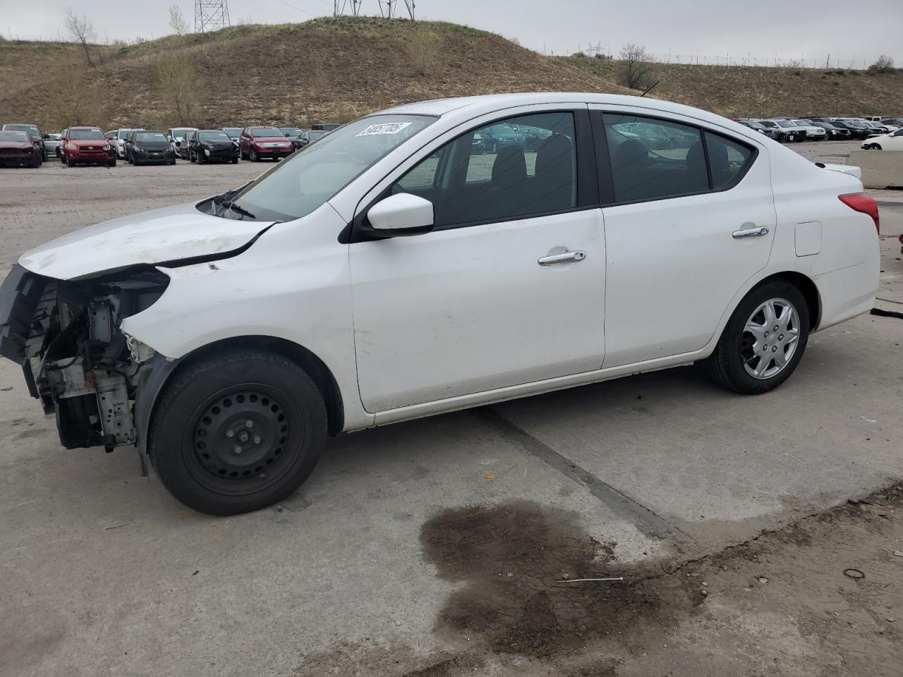 NISSAN VERSA S