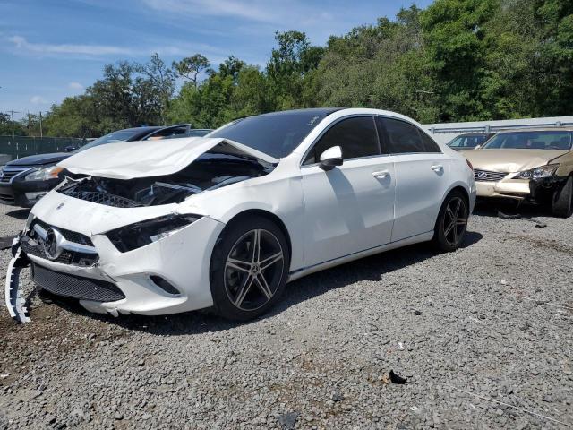 Vin: wdd3g4eb3kw013647, lot: 53867645, mercedes-benz a-class 220 2019 img_1