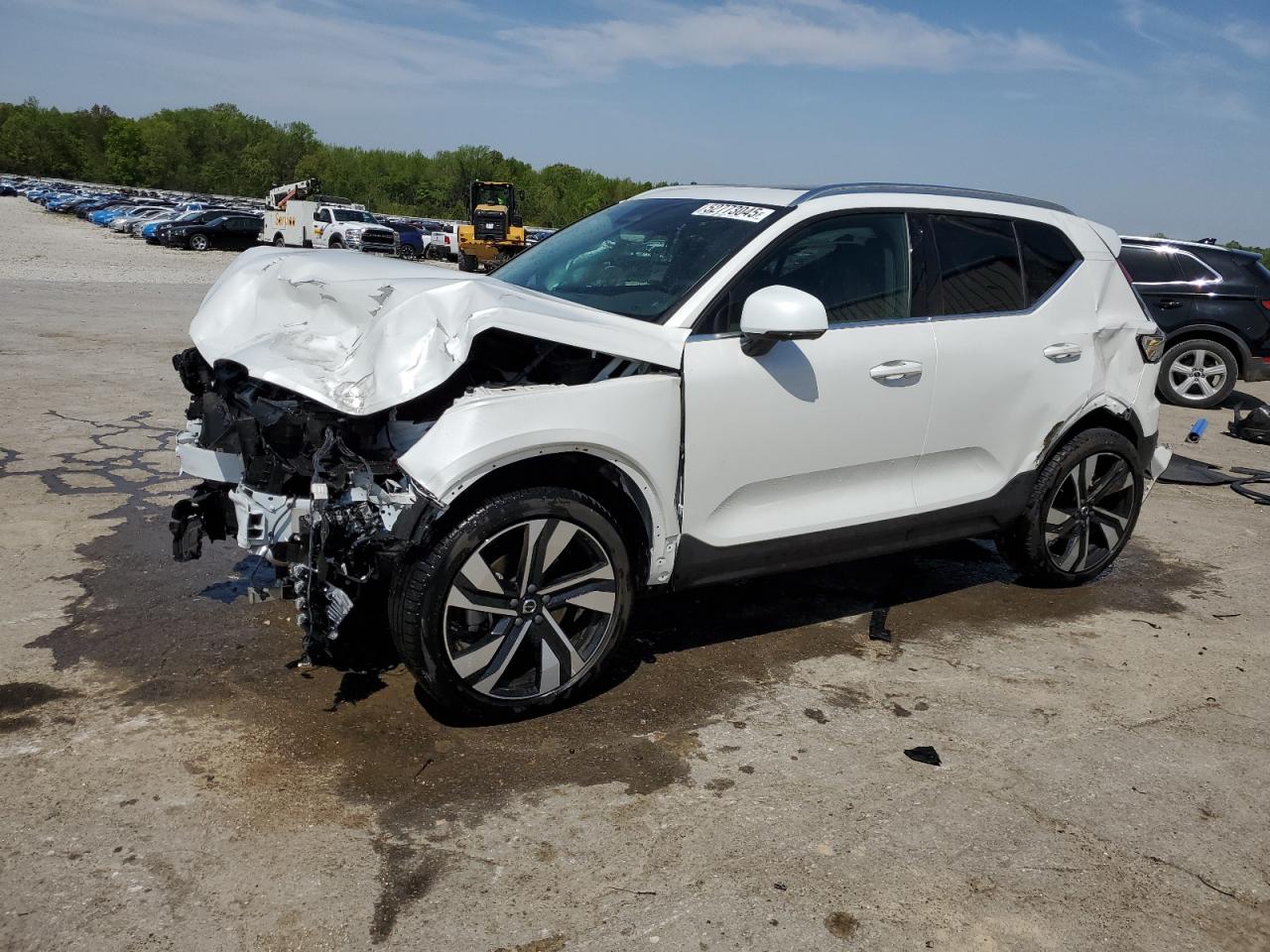 VOLVO XC40 PLUS