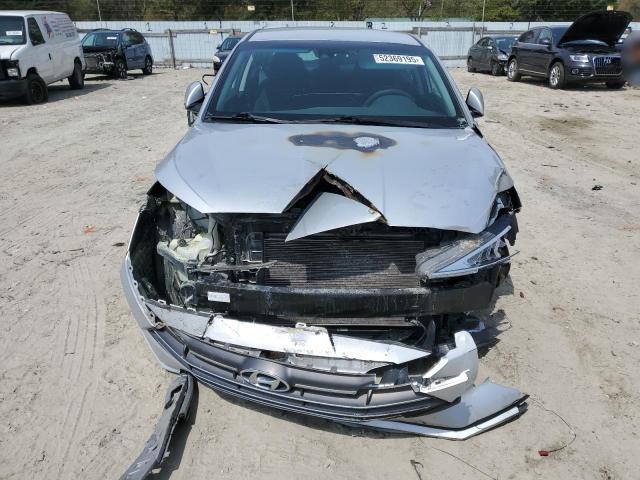 2020 HYUNDAI ELANTRA SE 5NPD74LF0LH538886