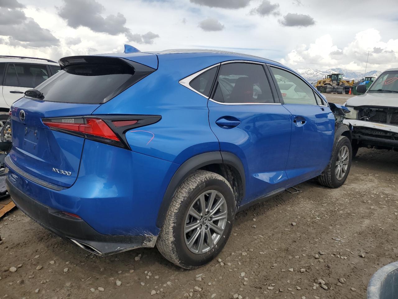 LEXUS NX 300 BASE