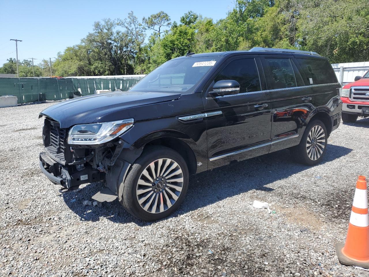 LINCOLN NAVIGATOR RESERVE