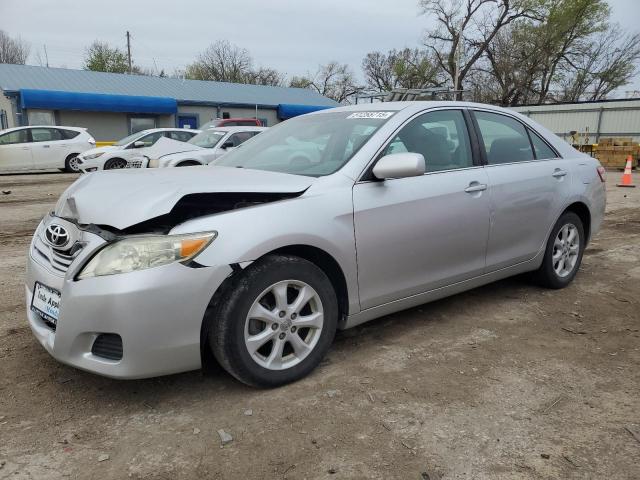TOYOTA CAMRY BASE