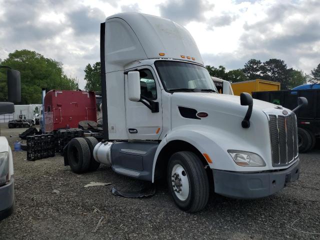 2016 PETERBILT TRACTOR 579 #3246760830