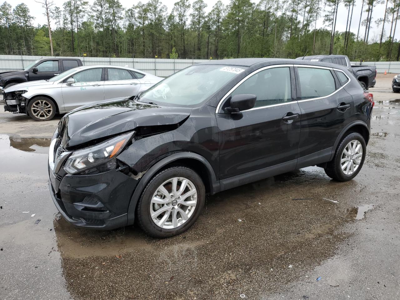 NISSAN ROGUE SPORT S