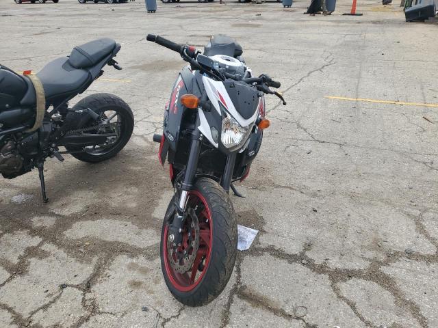 SUZUKI GSX-S750 M 2020 black  gas JS1C533B7L7100633 photo #3