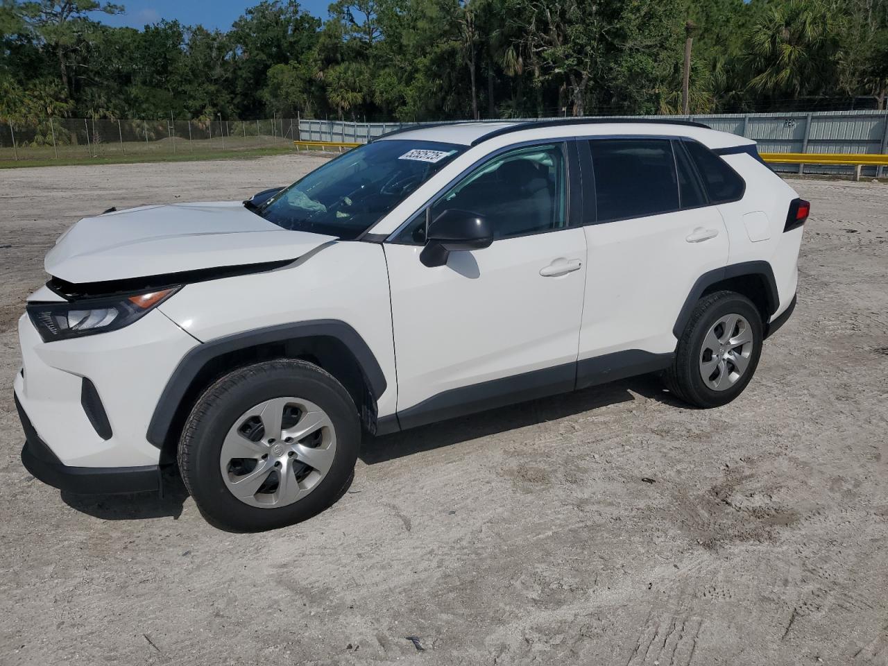 TOYOTA RAV4 LE