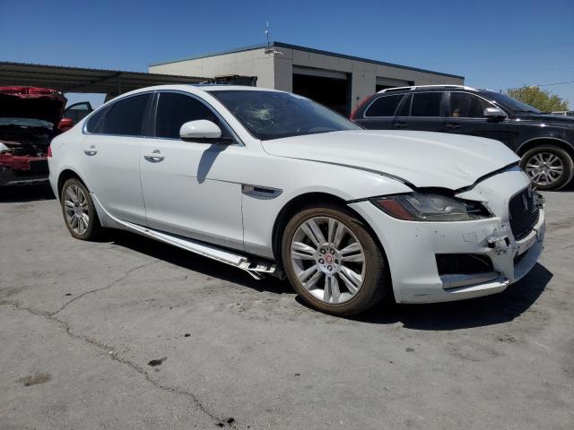 Vin: sajbd4bv1hcy40426, lot: 54504255, jaguar xf premium 20174