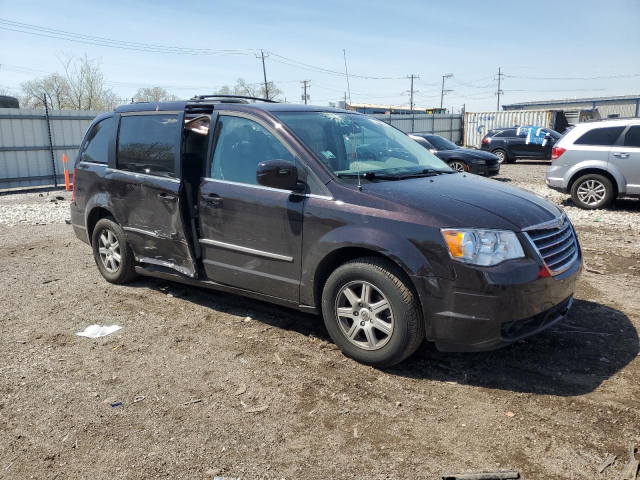 CHRYSLER TOWN & COUNTRY TOURING