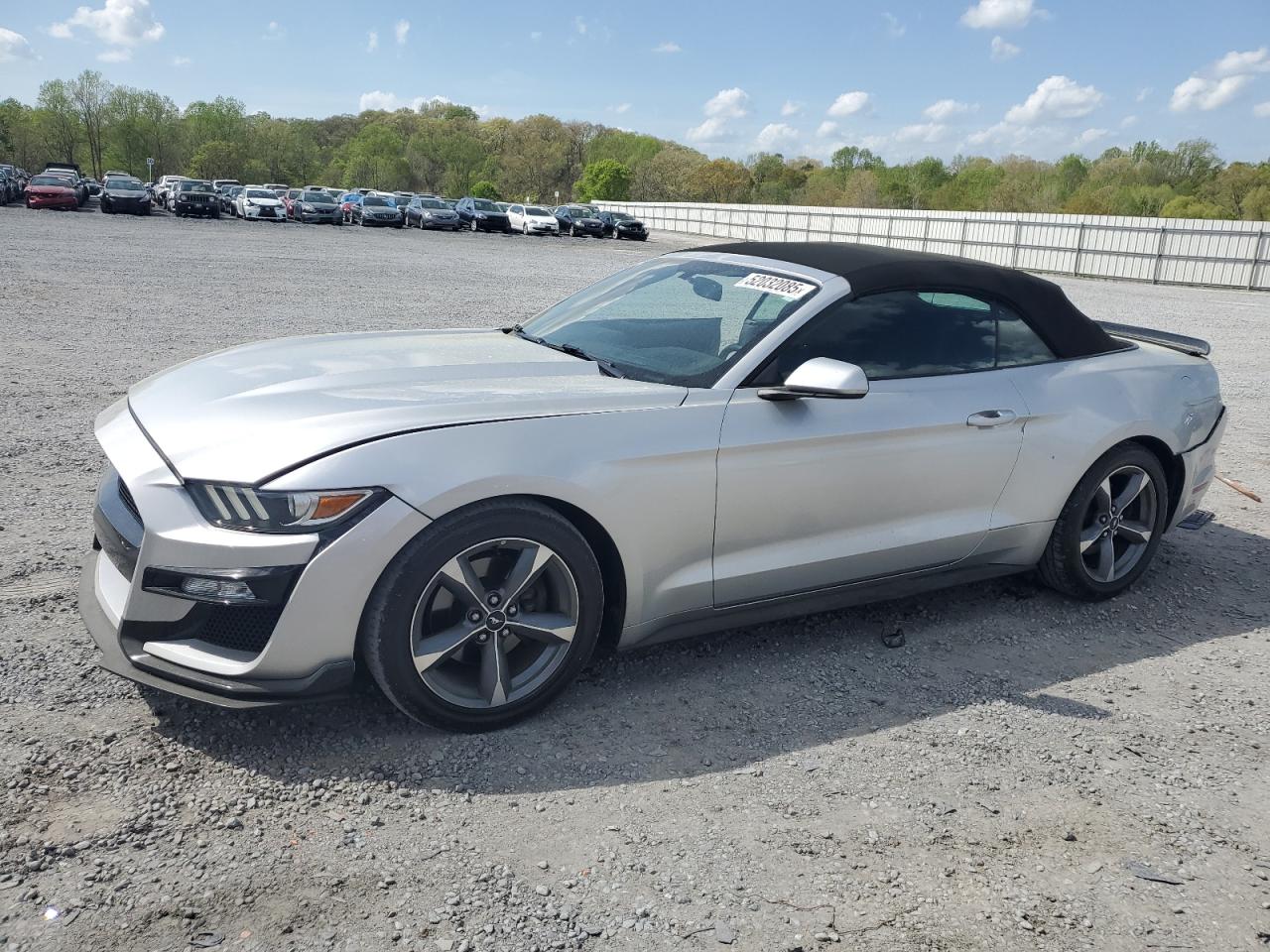 FORD MUSTANG