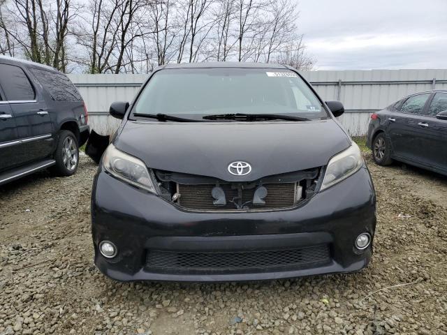 2017 TOYOTA SIENNA SE 5TDXZ3DC9HS824064