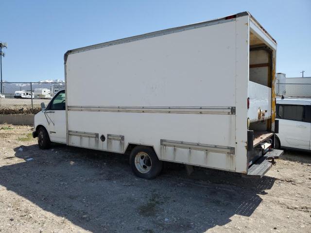 GMC SAVANA CUT 2000 white  gas 1GDHG31R0Y1177193 photo #3