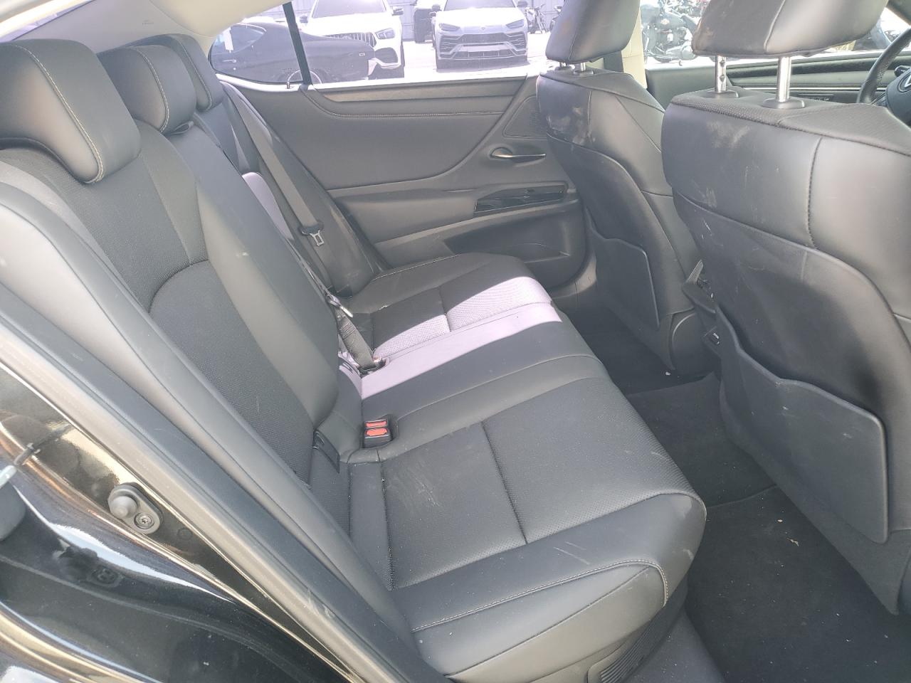 LEXUS ES 300H BASE