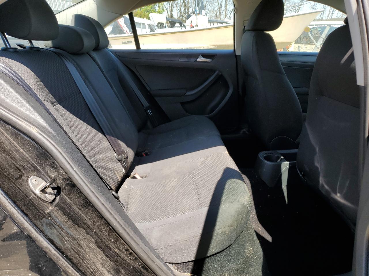 VOLKSWAGEN JETTA BASE