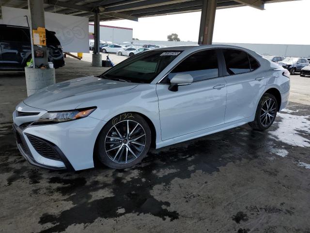 Vin: 4t1g11ak6pu171822, lot: 53250265, toyota camry se night shade 2023 img_1