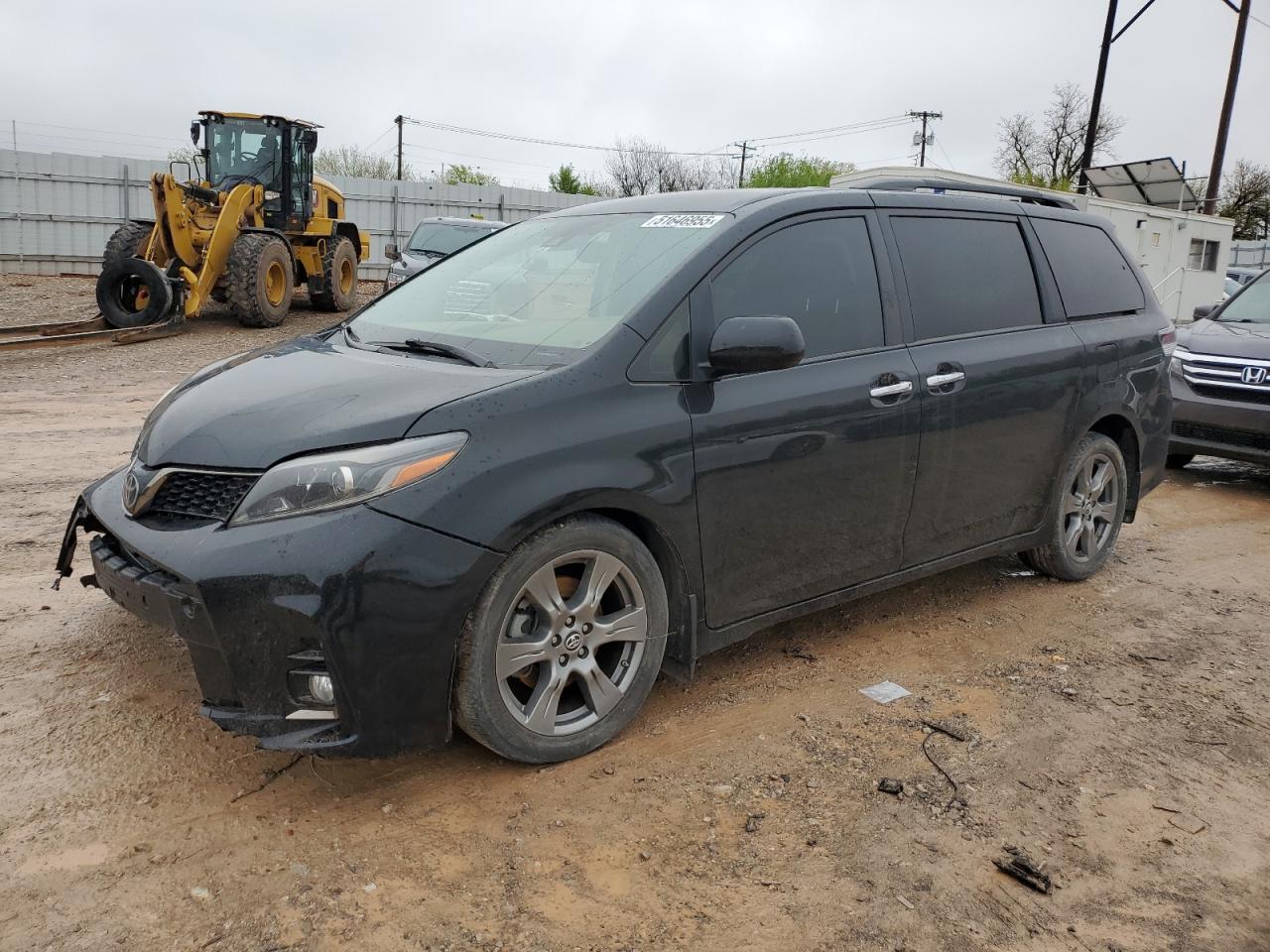 TOYOTA SIENNA SE
