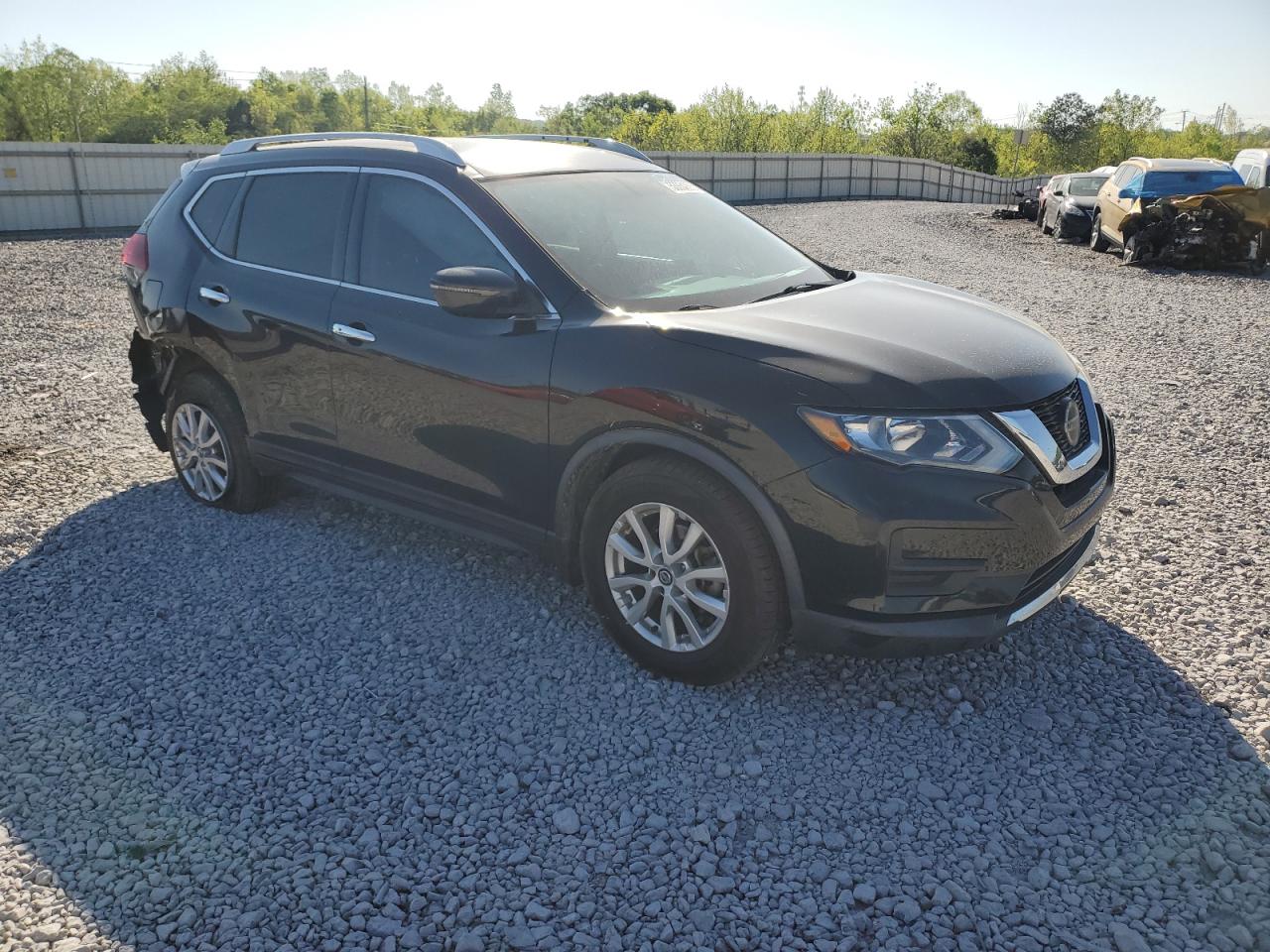 Nissan Rogue s 2018