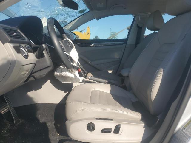2017 VOLKSWAGEN PASSAT SEL - 1VWCT7A37HC062959