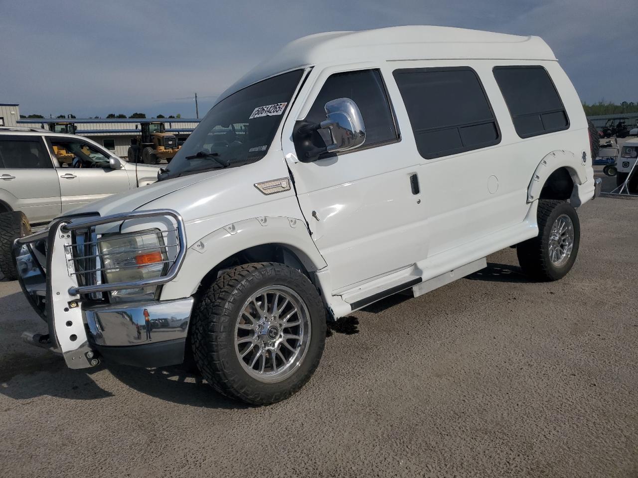 FORD ECONOLINE E250 VAN