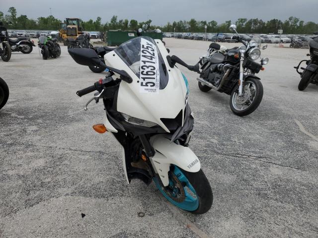 YAMAHA YZFR3 A 2024 two tone  gas MH3RH18Y0RK018226 photo #3