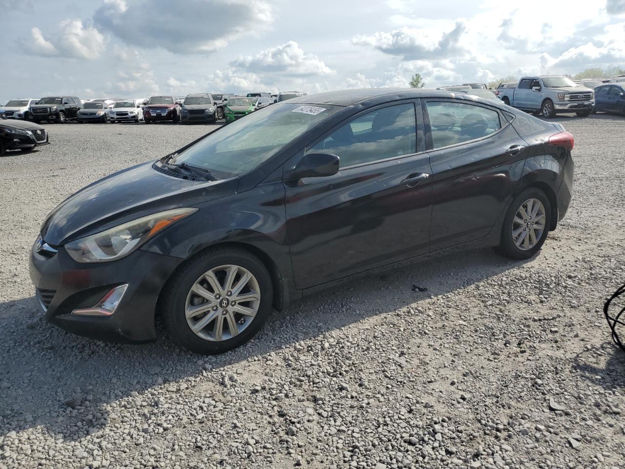 HYUNDAI ELANTRA SE