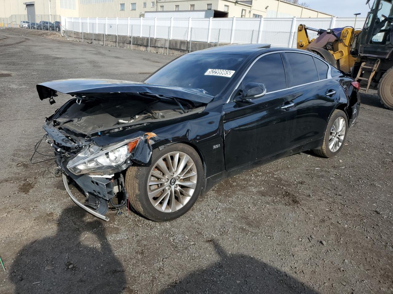 INFINITI Q50 LUXE
