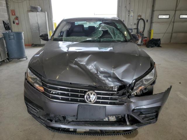2017 VOLKSWAGEN PASSAT R-L - 1VWDT7A39HC068170