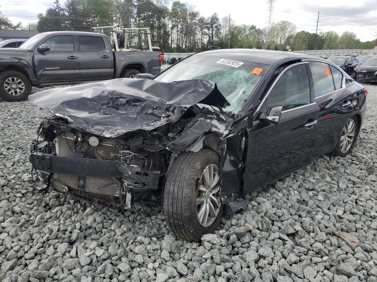 INFINITI Q50 2015